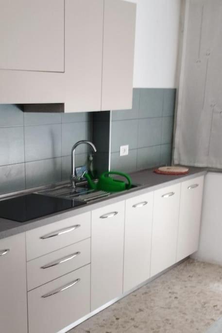 Loano Mare Apartment Bagian luar foto
